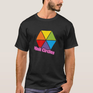 Kleurrijke driehoeken met roze cirkels Tekst T-shirt
