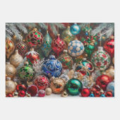 Kleurrijke feestelijke kerstversieringen inpakpapier vel (Voorkant)