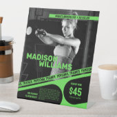 Kleurrijke Felgroene Foto van Persoonlijke Trainer Reclamebord Met Voetstuk (Insitu)