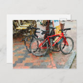 Kleurrijke fietsen op het Sidewalk Briefkaart (Voorkant / Achterkant)