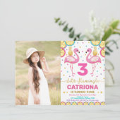 Kleurrijke Flamingo Party Tropische Luau Verjaarda Kaart (Staand voorkant)