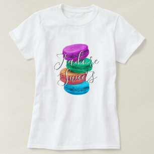 Kleurrijke Franse macarons illustratie op shirt