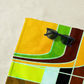 Kleurrijke Funky Retro geïnspireerd Strandlaken (In situ)