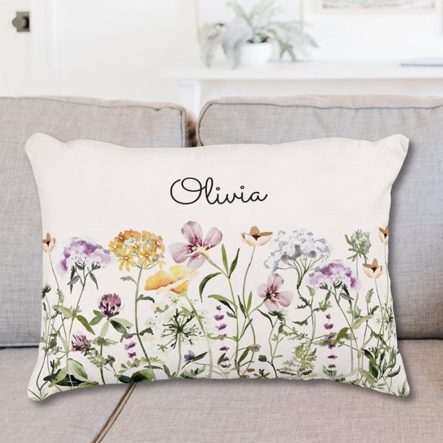 Kleurrijke gebloemde monogramtuin accent kussen (In situ)