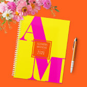 Kleurrijke Geel Roze Douanejaar Monogramnaam Planner