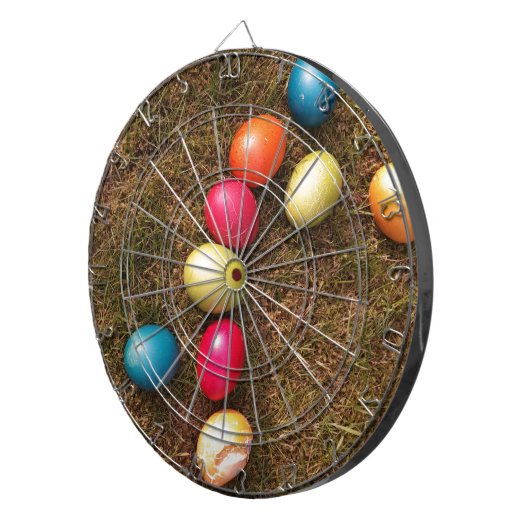Kleurrijke gekleurde eieren in de tuin, paaseieren dartbord (Voorkant Rechts)