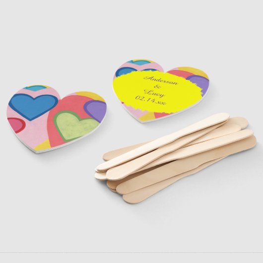 Kleurrijke gelaagde harten gepersonaliseerde hand  handwaaier (Niet-gemonteerd)