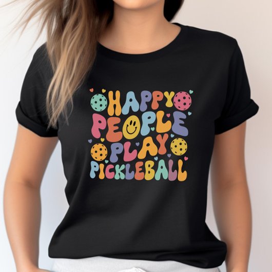 Kleurrijke gelukkige mensen spelen pickleball t-shirt