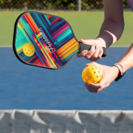 Kleurrijke geometrische lijnen met pickleball paddle