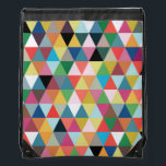 Kleurrijke geometrische patroon trekkoord rugzak<br><div class="desc">Kanaal uw innerlijke kind met deze kleurrijke geometrische driehoek patroon trekkoord rugzak! Het ontwerp doet denken aan het kijken naar een doos krijtjes - de grote soort met de slijper in de rug! Het is als een droom die uitkomt, want er is geen gebroken tip in het bos! Dit ontwerp...</div>