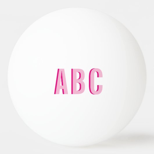 Kleurrijke Gestapelde Roze 3 Letter Monogram Pingpongbal (Voorkant)