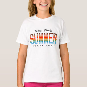 Kleurrijke gezinszomer zonsondergang strandvakanti t-shirt