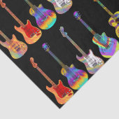 Kleurrijke gitaren op zwart tissuepapier (Detail)