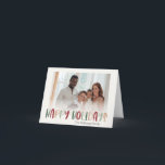 Kleurrijke groene vrolijke feestdagen gevouwen ver<br><div class="desc">Deze kleurrijke groene vrolijke feestdagen gevouwen vervaagde foto kerstkaart is perfect voor uw leuke, creatieve, heldere groet. Het unieke, speelse moderne lettertype in rood, boho-tan en licht- en donkergroen zorgt voor een vrolijke seizoenssfeer. Als u de donkere winter van uw geliefden wilt opvrolijken met wat leuke feestvreugde, dan hebt u...</div>