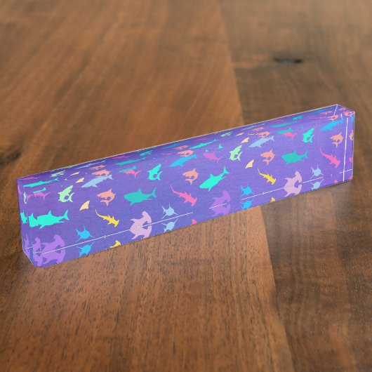 Kleurrijke haai onder het zee School Party Naambordje (Zijkant)