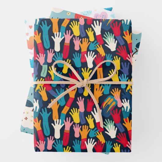 Kleurrijke Hand Prints Apple Hearts School thema Inpakpapier Vel (In situ)