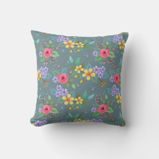 Kleurrijke handgetekende bloemen patroon  ontwerp kussen