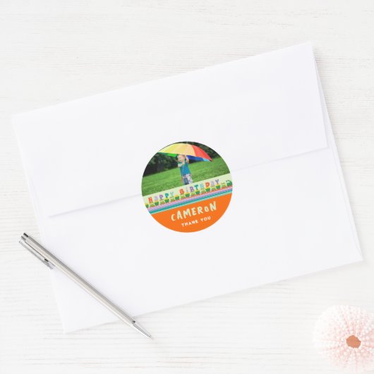 Kleurrijke Happy Birthday Train Kind's Verjaardags Ronde Sticker (Envelop)
