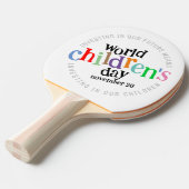 Kleurrijke Happy World Kinderdag Tafeltennisbatje (Voorkant Gekanteld)