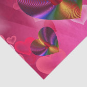 Kleurrijke harten in hartroze tissuepapier (Detail)