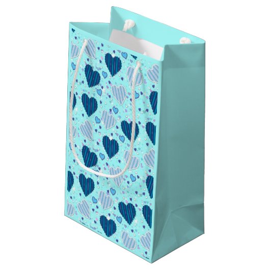 Kleurrijke harten met strepen klein cadeauzakje (Achterkant Gekanteld)