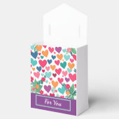 Kleurrijke harten op maat bedankdoosjes (Geopend)