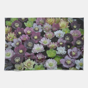 Kleurrijke hellebore bloemen theedoek