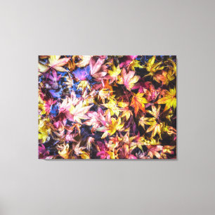 Kleurrijke herfst esdoornbladeren in water canvas afdruk