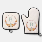 Kleurrijke Herfst Krans Monogrammed Ovenwant & Pannenlap Set (Voorkant)