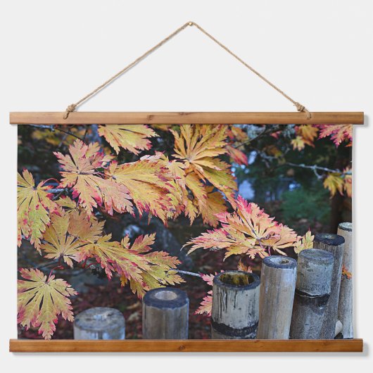 Kleurrijke herfstbladeren en bamboe hangend wandkleed (Voorkant)