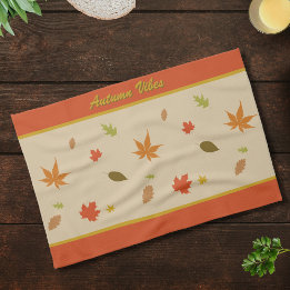 Kleurrijke herfstbladeren met aangepaste tekst theedoek