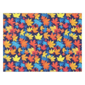 Kleurrijke herfstbladeren op donkerblauwe achtergr tafelkleed (Voorkant (Horizontaal))