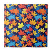 Kleurrijke herfstbladeren op donkerblauwe achtergr tegeltje (Voorkant)