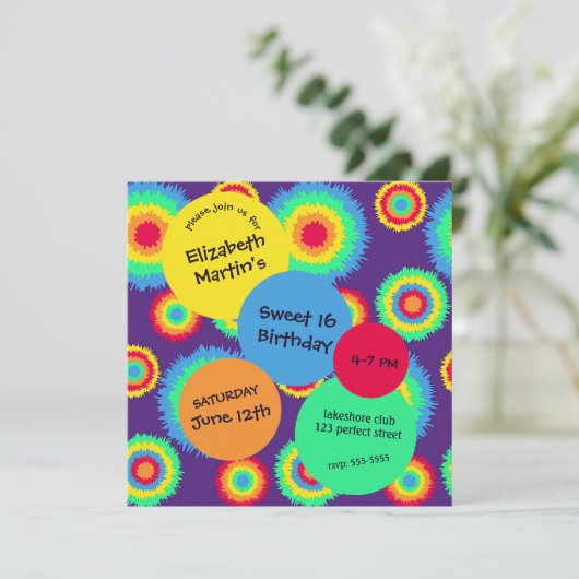 Kleurrijke het Verjaardagsfeest van de Dye Kaart (Staand voorkant)