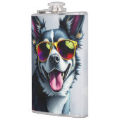 Kleurrijke Hond met Zonnebril Heupfles (Links)