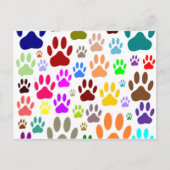 Kleurrijke hondenpootjes overal briefkaart (Voorkant)