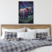 Kleurrijke hoogland Koe in gras 's nachts Canvas Afdruk (Insitu (Slaapkamer))