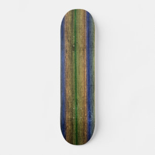 kleurrijke houten wand  persoonlijk skateboard