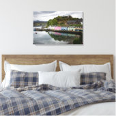 Kleurrijke huizen in Portree, Skye Canvas Afdruk (Insitu (Slaapkamer))