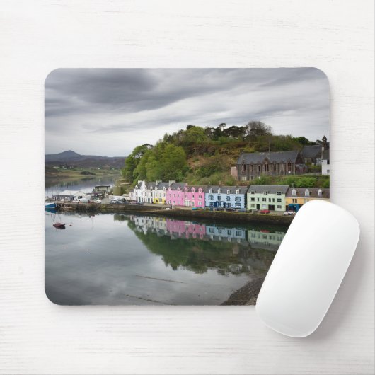 Kleurrijke huizen in Portree, Skye Muismat (Met muis)
