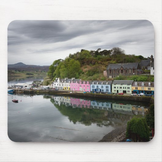 Kleurrijke huizen in Portree, Skye Muismat (Voorkant)