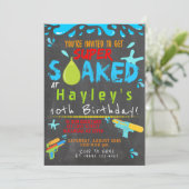 Kleurrijke jongens Water Party Water Pistool Splas Kaart (Staand voorkant)