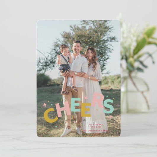 Kleurrijke Jumping Letters Kerst Kaart (Staand voorkant)