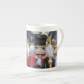 Kleurrijke kerst notenkrakers porselein kop (Voorkant rechts)