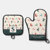 Kleurrijke kerst rendieren monogram ovenwant & pannenlap set (Voorkant)