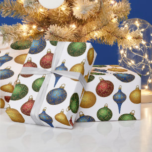 Kleurrijke Kerst Vintage Ornamenten op Wit Cadeaupapier