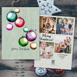 Kleurrijke Kerstballen 4 Familie Fotocollage Feestdagenkaart<br><div class="desc">Op zoek naar een kerstkaart met kerstballen en sneeuwvlokken? Kijk naar onze kleurrijke kerstballen 4 Family Photo Collage Holiday Kaart! Deze kaart is voorzien van prachtige kerstballen en sneeuwvlokken aan de voorzijde. Achterin kun je de tekst personaliseren en 4 foto's toevoegen. Dit ontwerp is een uniek kunstwerk, met de hand...</div>