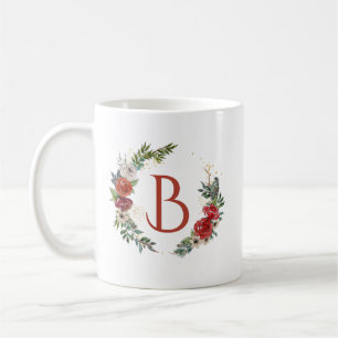 Kleurrijke kerstbloemen met een groot monogram koffiemok