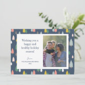 Kleurrijke kerstbomen Blauwe Aangepaste foto Feestdagenkaart (Staand voorkant)