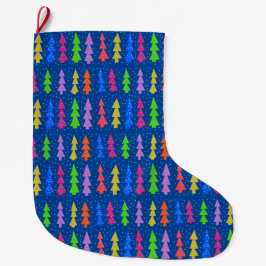 Kleurrijke kerstbomen op blauw grote kerstsok
